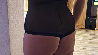 Tanja präsentiert was Sie zu bieten hat