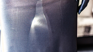 Heiße Milf mit geilem Outfit