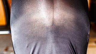 Heiße Milf mit geilem Outfit