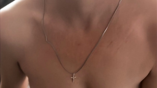 Ungarin mit kleiner Brust