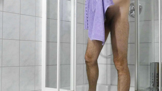 Penisbilder nach dem Duschen gemacht