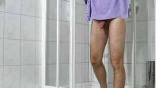 Penisbilder nach dem Duschen gemacht