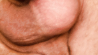 Rasierter Schwanz geil am Morgen