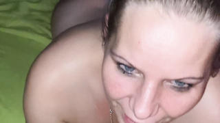 Nackt Milf aus Ungarn Mega Bilder Upload