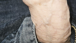 Hose zu eng er wollte raus