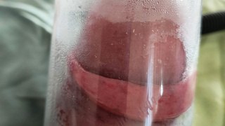 Schwanz geil gepumpt