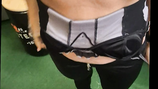 Hier die Fotos vom Garagen Sex