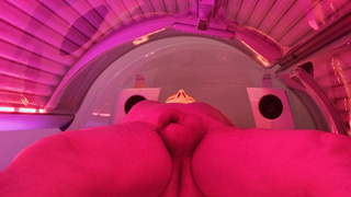 Frank geil im Solarium