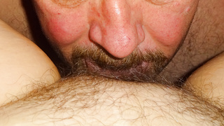 Beamtin Blanca und Freund beim Sex