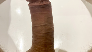 Mein Schwanz möchte ich gern hier präsentieren!