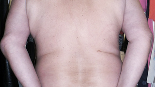 Bilder von mir nackt auf dem Dachboden