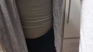 Damenwäscheträger geil am wichsen in Heels