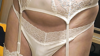 Neue Dessous