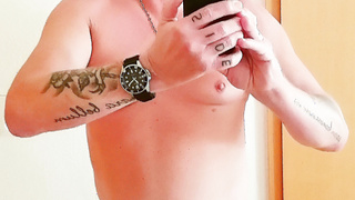 Piercings, Tattoos, Manschette und Intimschmuck