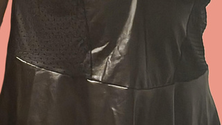 Mein hautenges neues Lackkleid