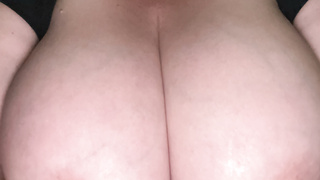 Große Möpse Nackte Tatsachen
