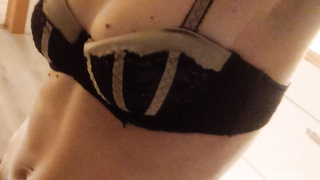 Ich im BH & Unterwäsche