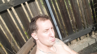 Ich im Garten vor ca.10jahre