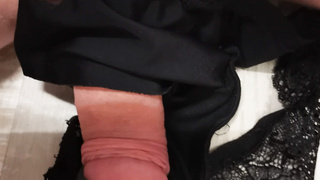 Der Slip aus der Wäsche ist meine erste Vorstellung