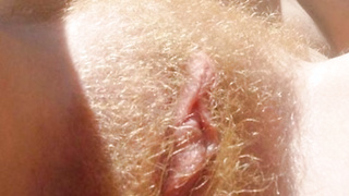 Ihre rothaarige Milf Muschi vor 20 Jahren mit und ohne Sahne