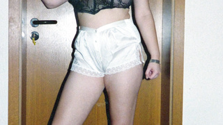 Junge knackige Titten