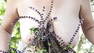 Oben ohne Shooting auf Terrassien