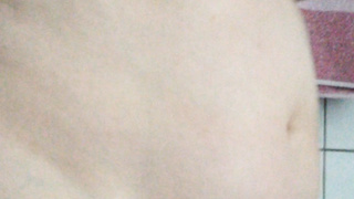 Ehefrau nach der Dusche