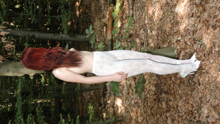 Stephy  allein im Wald