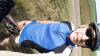 Unten ohne Fahrrad fahren