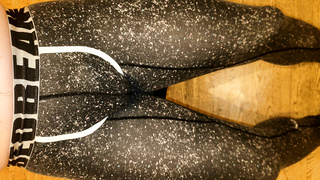 Mein schlaffer fühlt sich ganz gut in engen leggings