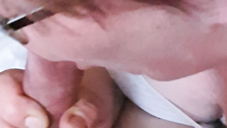 Nachbarin bläst mir ein