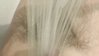Meinen Penis mit der Brause Stimmuliert