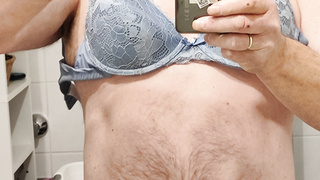 Ich liebe die Unterwäsche meiner Frau