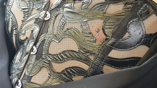 Die  Brüste meiner Frau was würdet Ihr damit machen