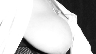 Die  Brüste meiner Frau was würdet Ihr damit machen