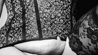 Die  Brüste meiner Frau was würdet Ihr damit machen