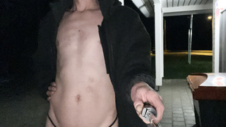 Ich nackt unterwegs zeigen und gesehen werden