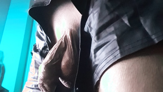 Auch das Auge der Dame sieht mit und erfreut sich