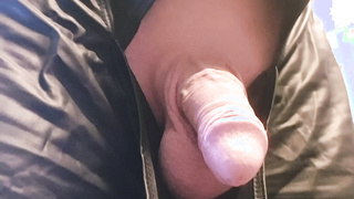 Auch das Auge der Dame sieht mit und erfreut sich