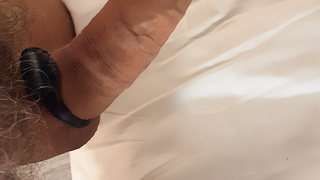 Welche Muschi möchte ihn verschlingen?