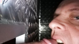 Gloryhole und meine Freundin (Deepthroat)