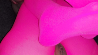 Bitch Nadina im pinken Catsuits