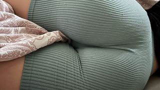 Arsch meiner Frau in Legins