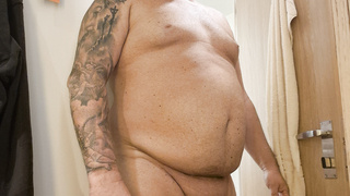 Nackter Mann aus Bernau. Auf der Aida nackt.