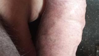 Penis mit Ring schön steif