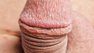 Mein kleiner beschnittener Penis möchte gerne bewertet werden