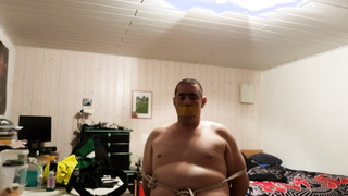 Meine Nachbarin hat mich gefesselt da ich ferech war