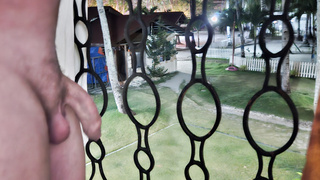 Exibitionistin im Urlaub