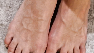 Mehr von meinen Füßen ;)