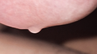 Penis in der Badewanne schön mit Babyöl